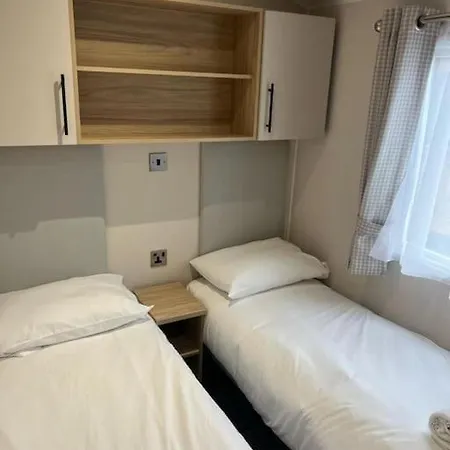 別荘 Lakefront 5 Star Country Park Private Fishing Free Parking M Little Habton